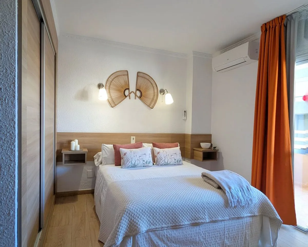 a1e15858-0fa6-4127-b0d5-1f69b03d268a