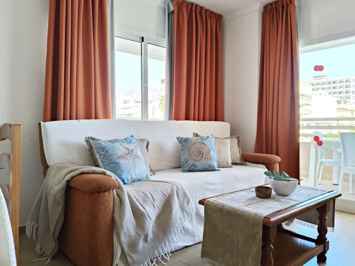 ccf79fc8-7fae-4cb7-8c39-cf7bbec27e93