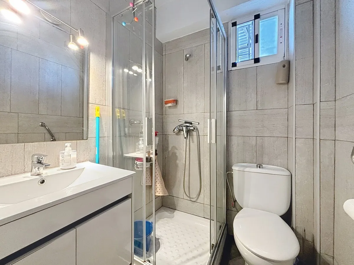 20b28064-eb08-4cf9-9a44-d3ffe86e1f94