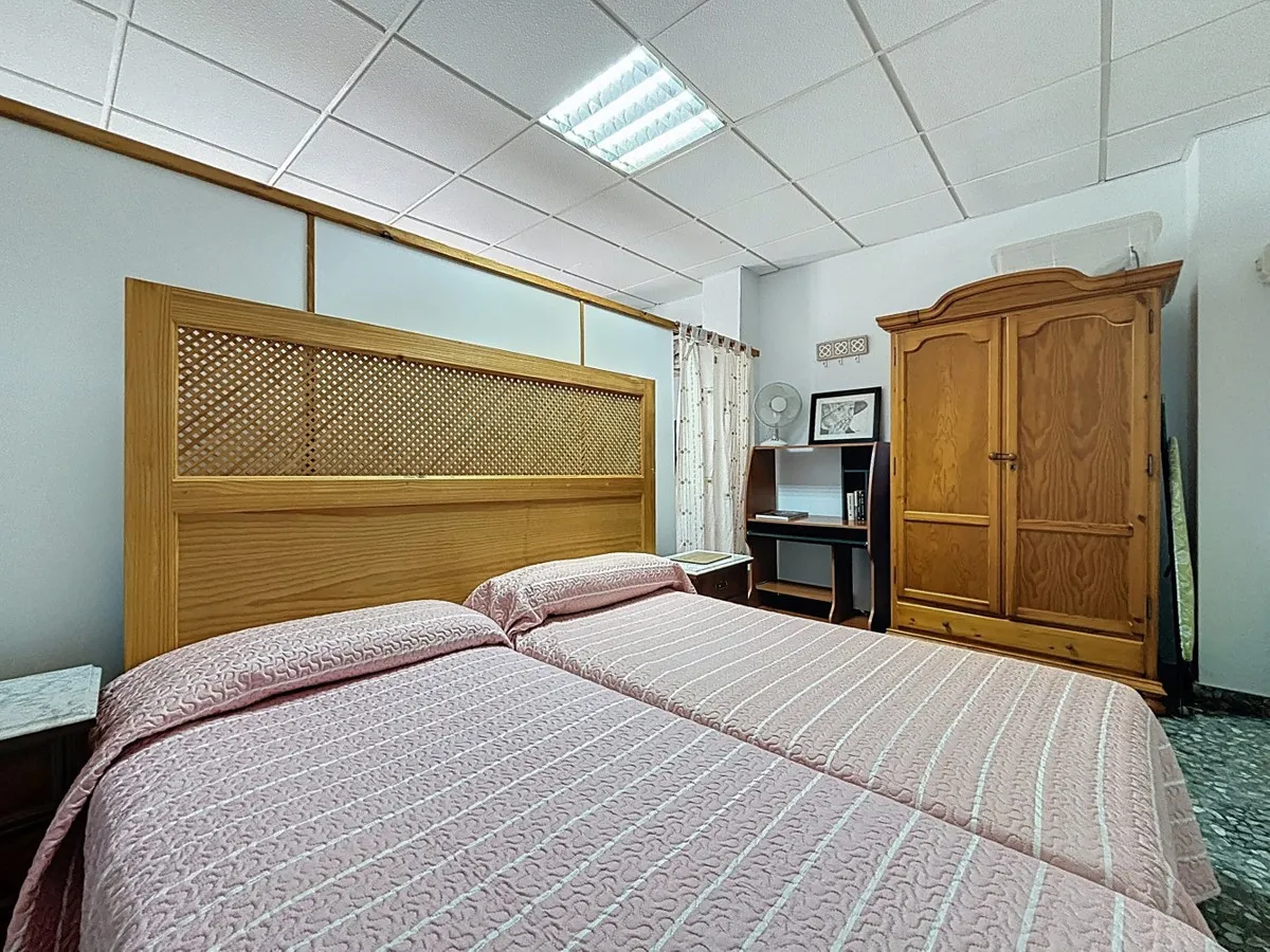 4c923b98-c67d-476d-8940-fe89a6a3f837