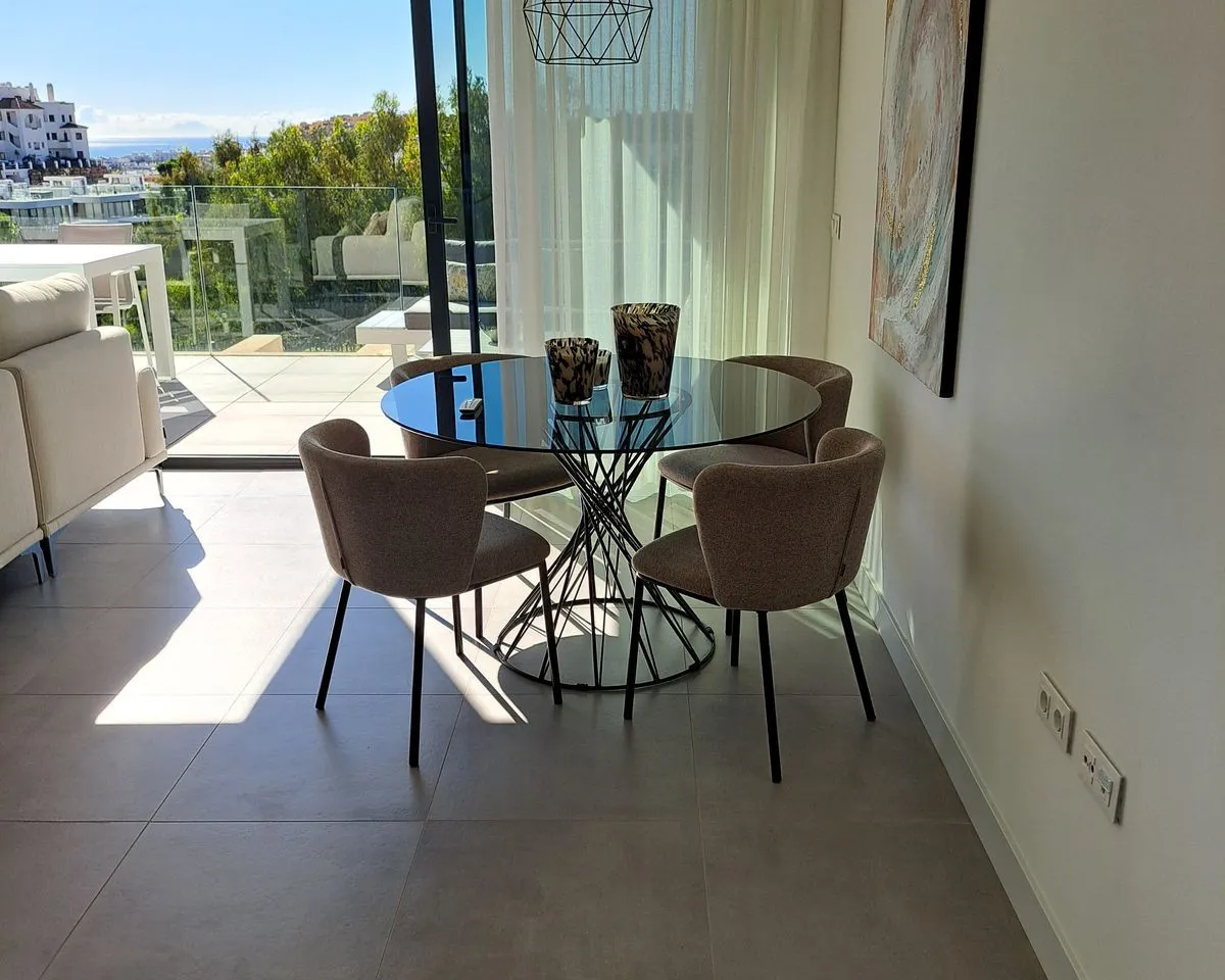 9e2c559c-d005-4cb7-829a-24ff8a430198