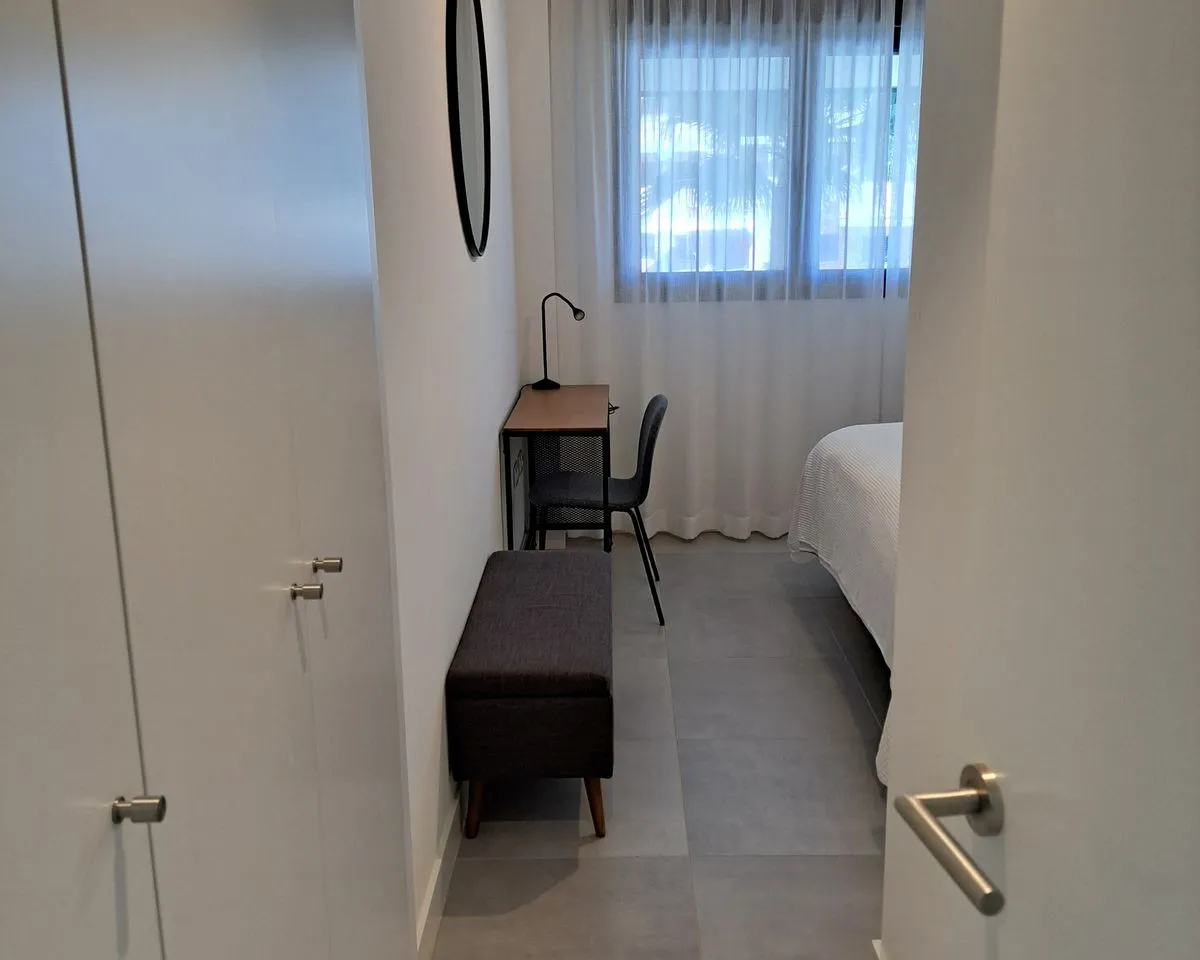 e22bf4ee-aa85-43ff-9bd7-fd954c4aef82