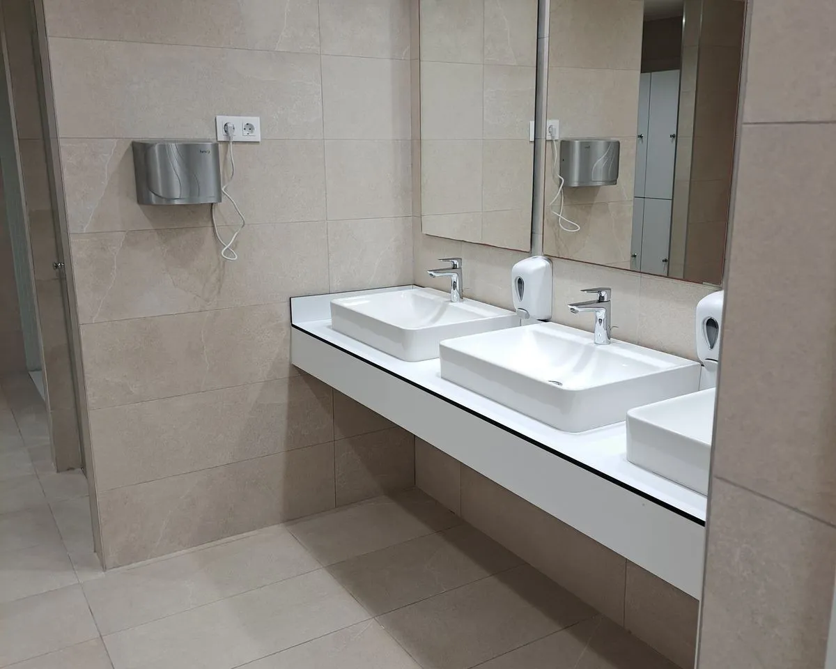 e6c8c344-7d22-4bce-90eb-c0f4aaedcf51