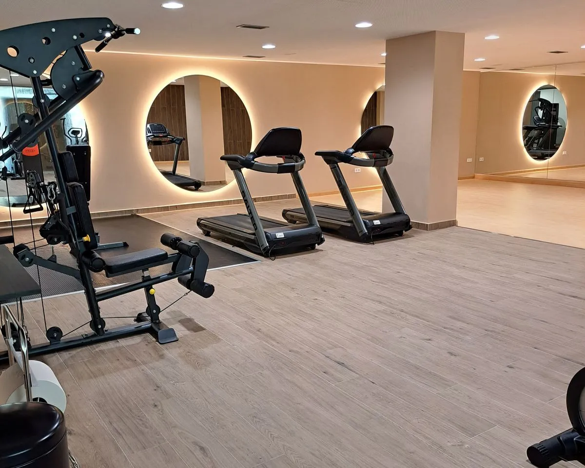 e8405855-2975-4b2d-98e1-27875557f6d7