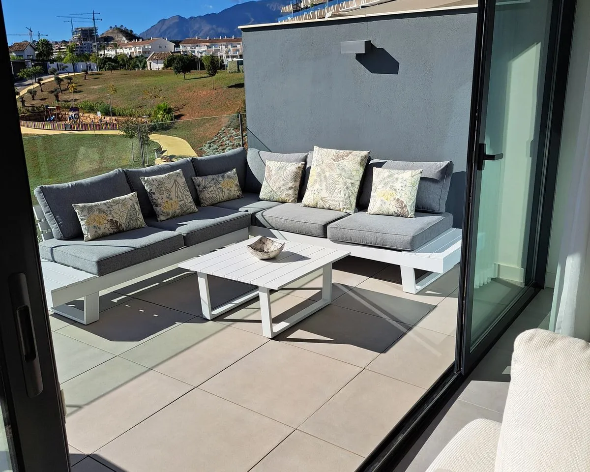 ee44fdc7-a2d1-4146-8d21-3a5af3ee0fb5