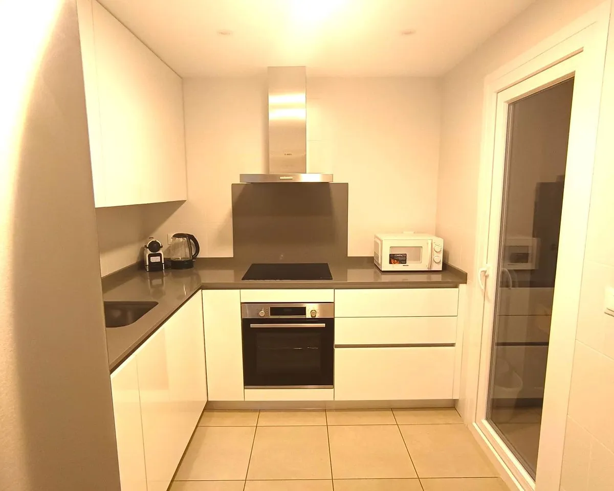 585f657b-c93a-4779-9f9b-73356d3021c0