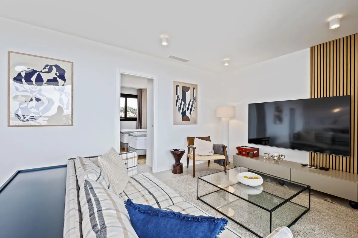 9c5e5323-85c8-4eff-b748-27ec6fa49e71