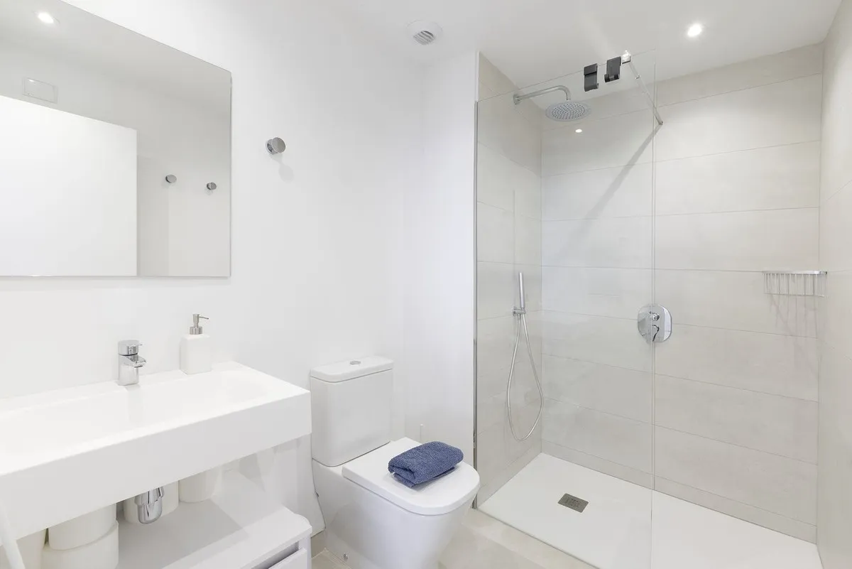 bd9bac7b-ed08-42db-b5b6-e2409e9cfbcc