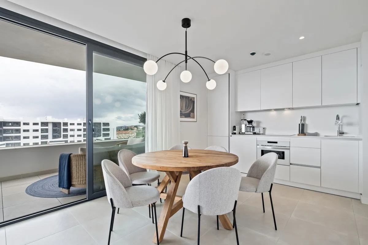 bf558f33-3693-440d-a7c8-e4cb099630ff