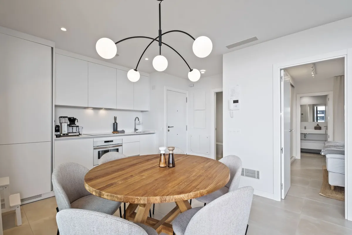 da50061f-aeda-4bac-9beb-d97100c522a7