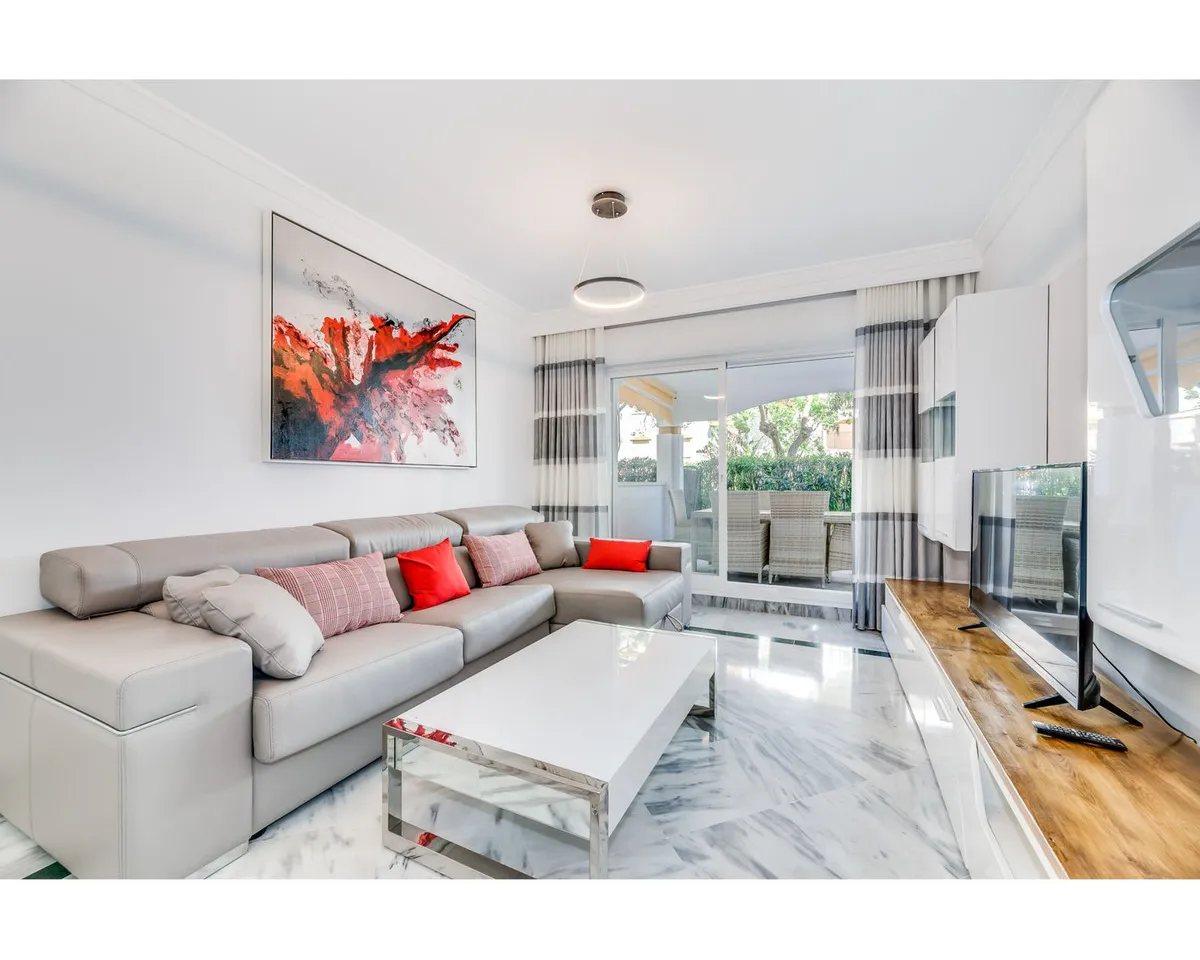 6bef9506-2b20-467a-a4d4-3d007003c1b0