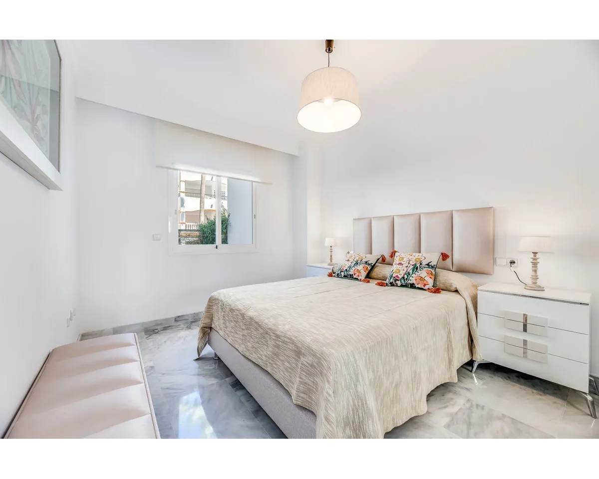 74d725b4-e9a2-4f0b-92ec-b95f19225154