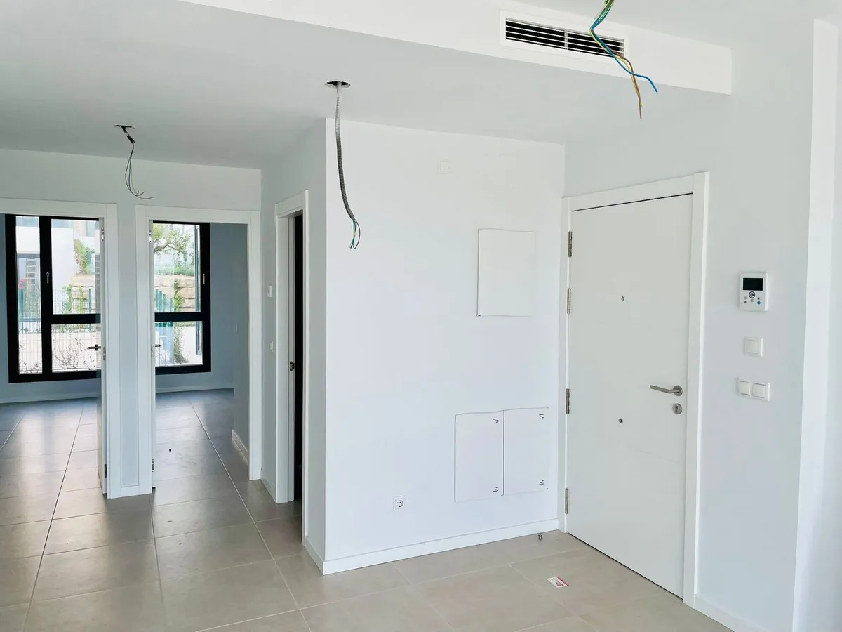 b984d23f-5bd7-4846-9fd2-2441c6471f76