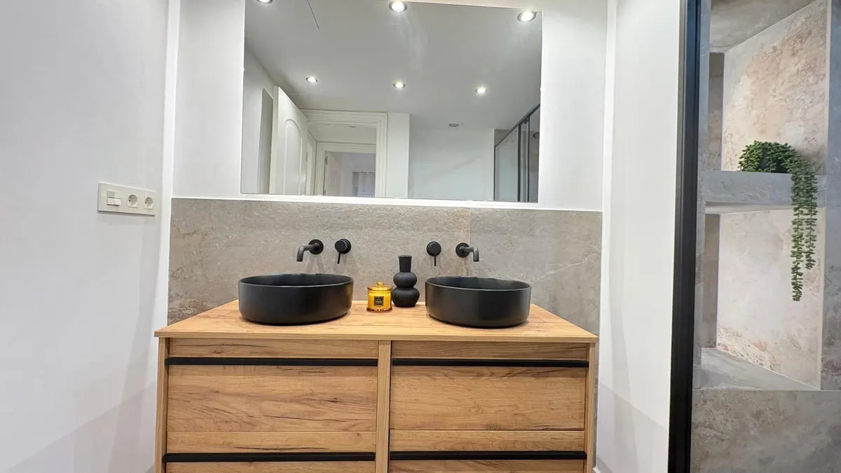 dbb49560-6685-4af7-90d4-e60626b884bb