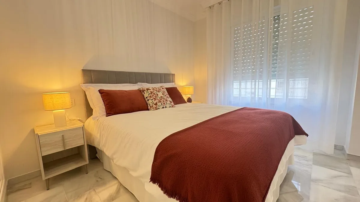 ef76089d-cea1-444b-a607-a80ec3508d19