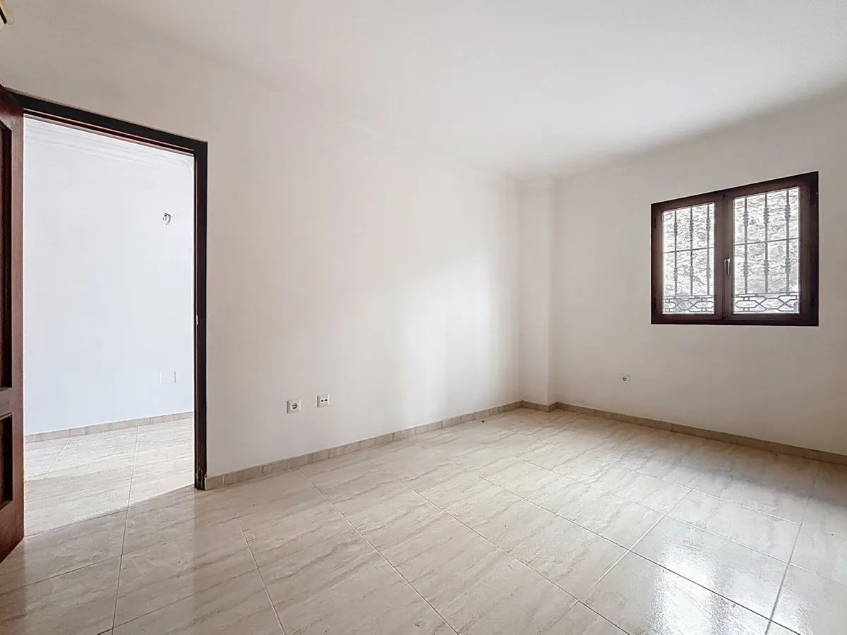 5858b06b-3bc9-4fa9-bf5b-1a3782636edc