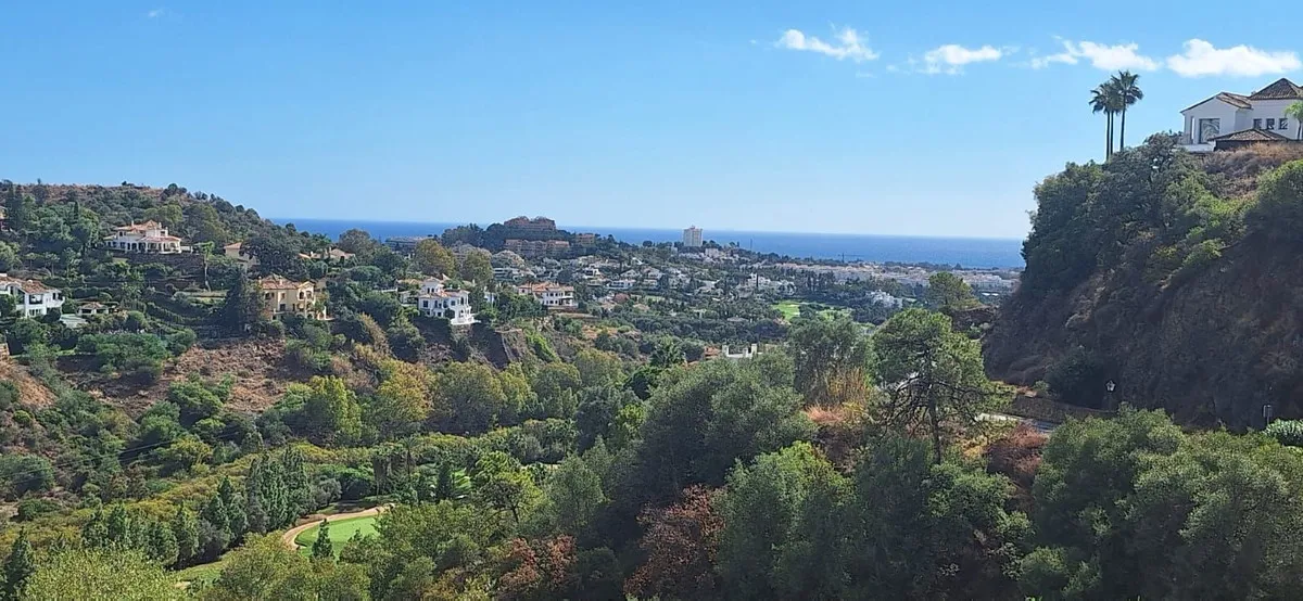 fb346b60-a874-4d43-830c-d676b8e4f364