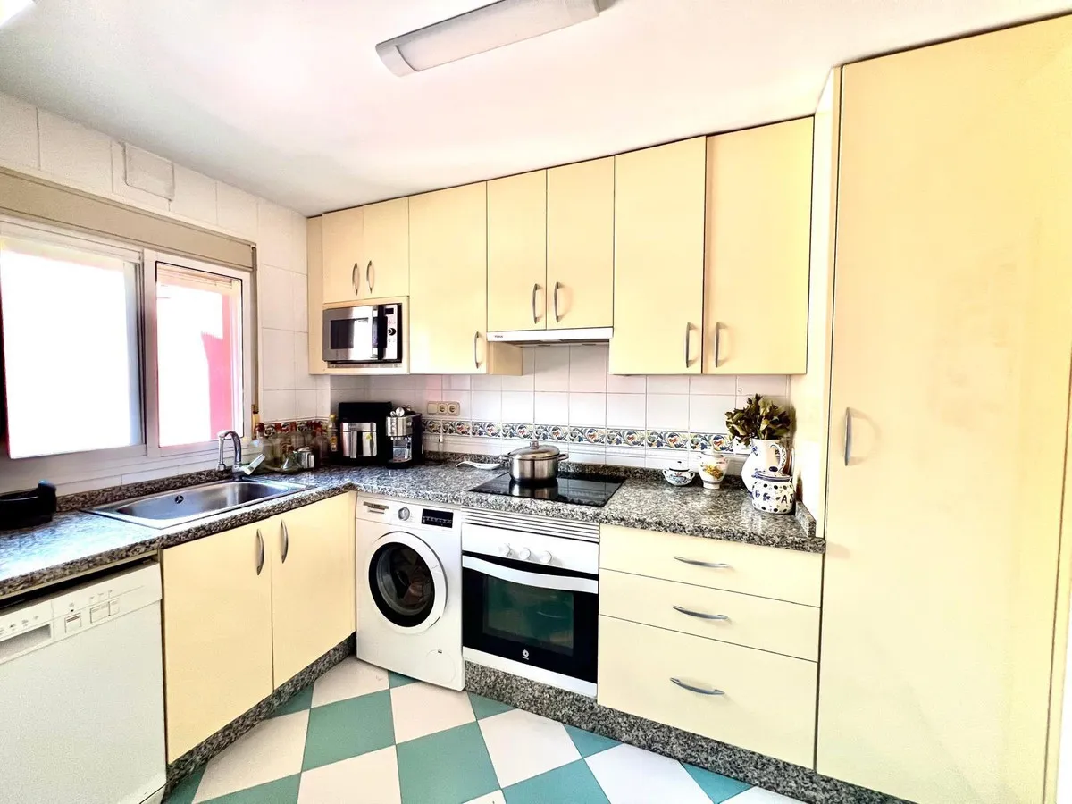 bf5cb6e4-63c1-4d23-be19-640a39397095