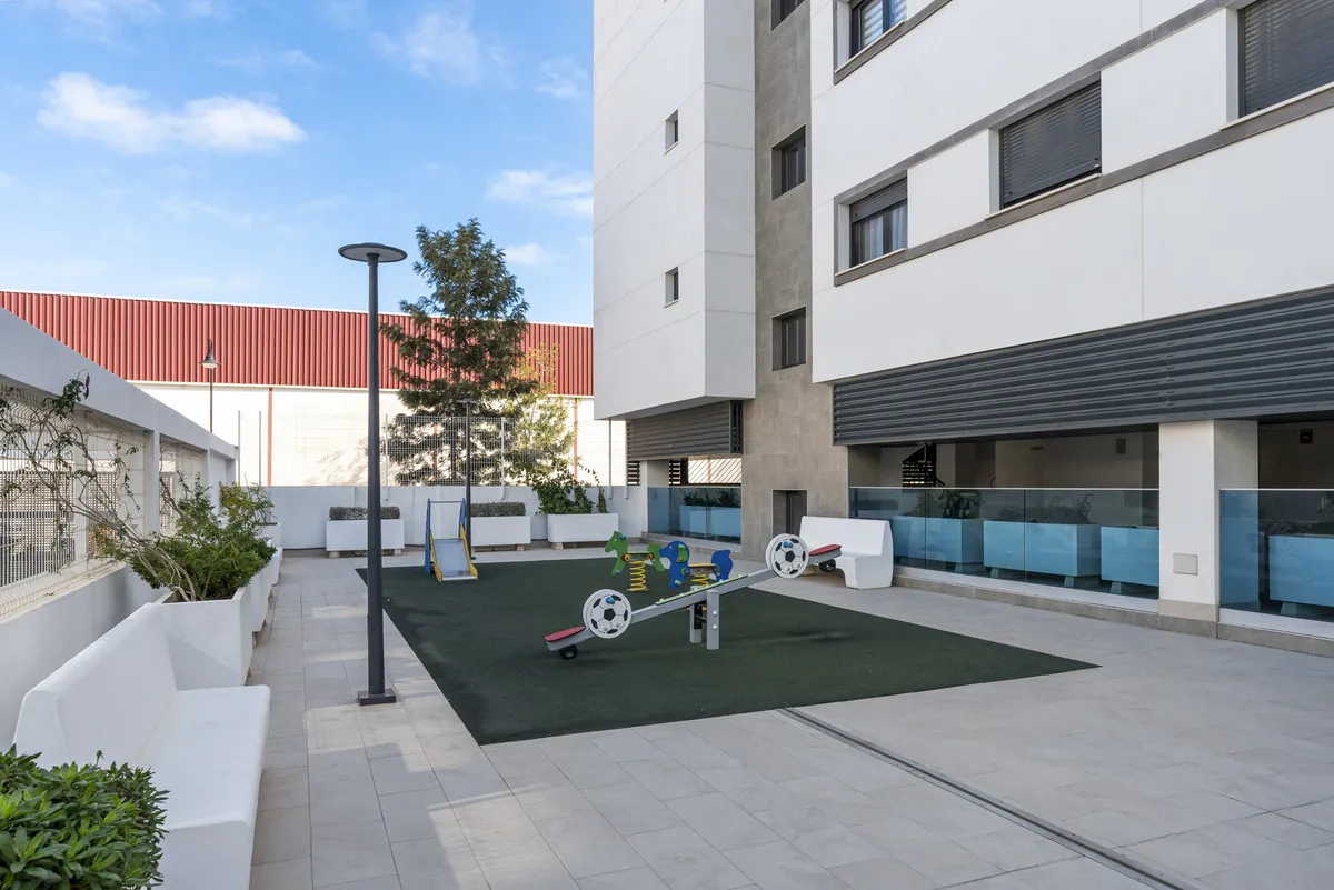 0ef80039-e0a1-4351-98ba-b876f69ec001