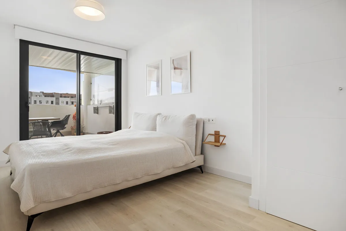 6d8c0489-5c59-4aab-ae57-84033f5c7451