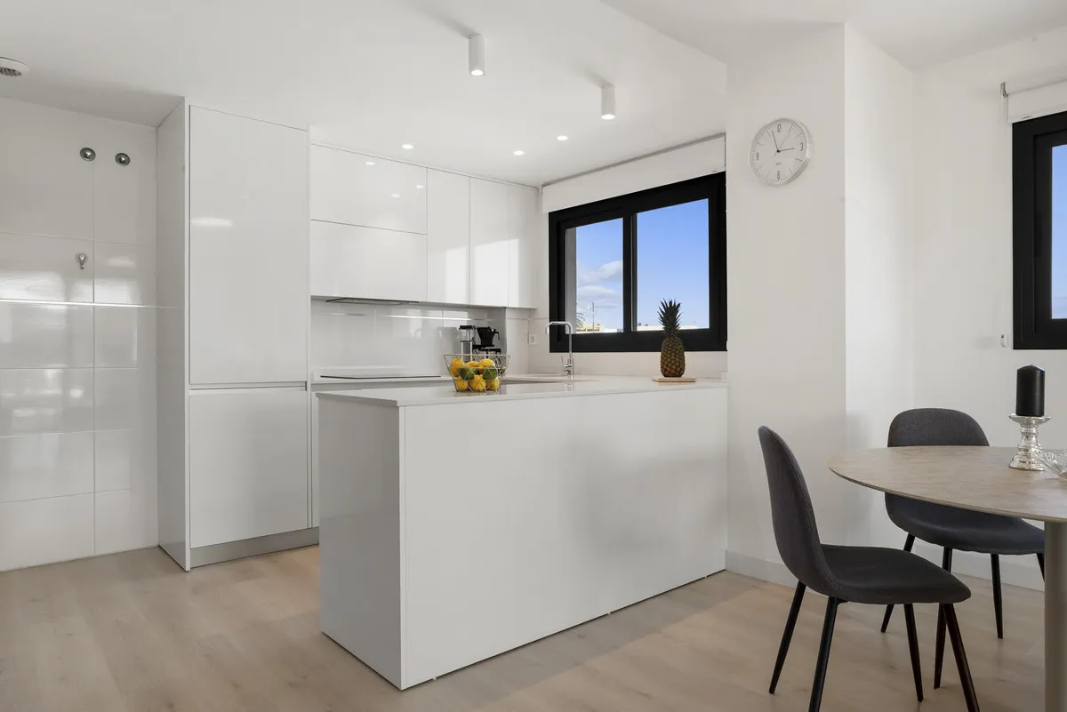 b0b2a7dc-a6e7-43de-8373-81b778e65122