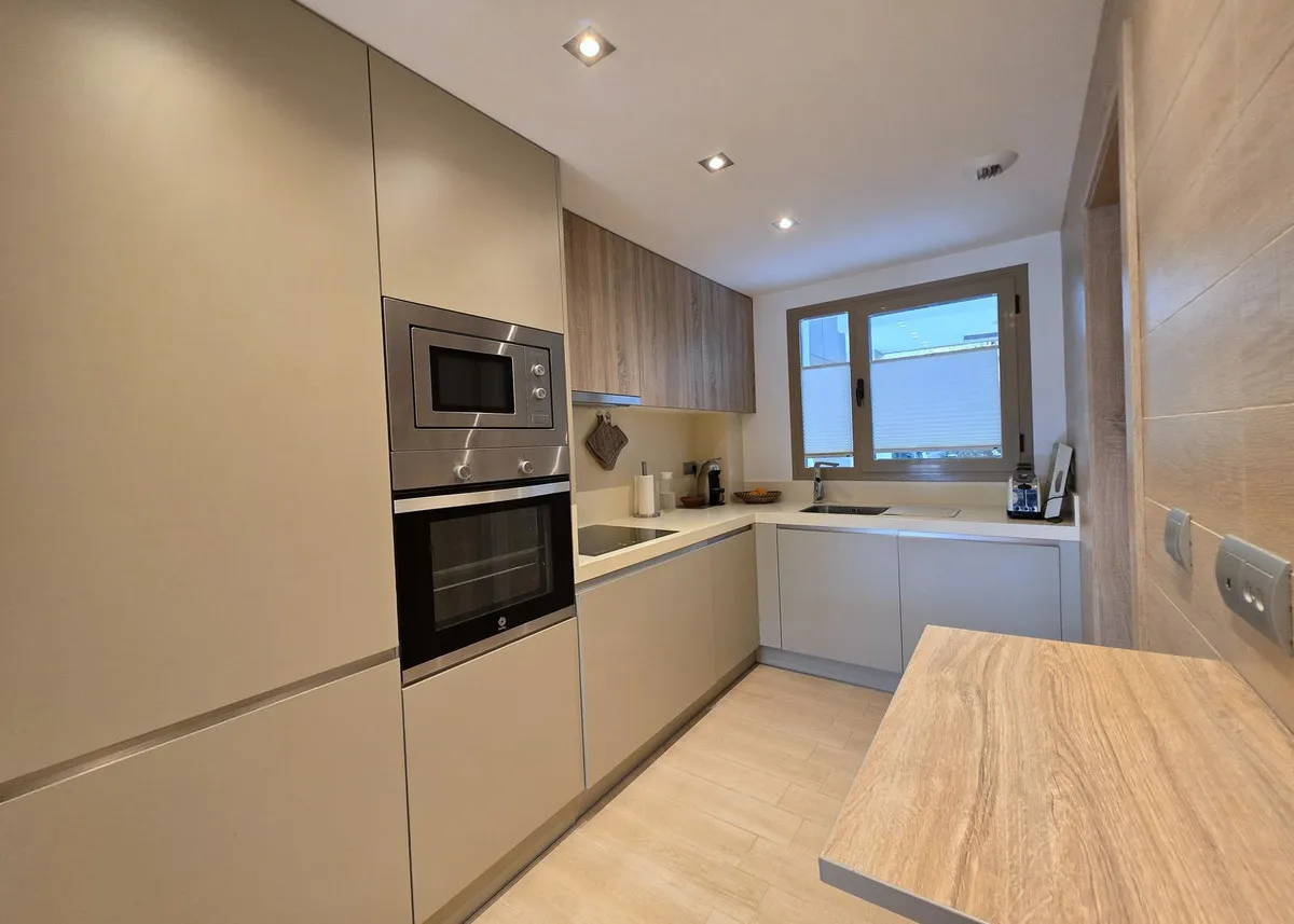 d0672bab-b43b-42ad-b1be-f2b84864faf6