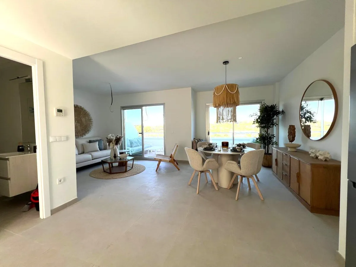 0a69ead4-5a9b-4ee4-99b4-2e0093f57c14