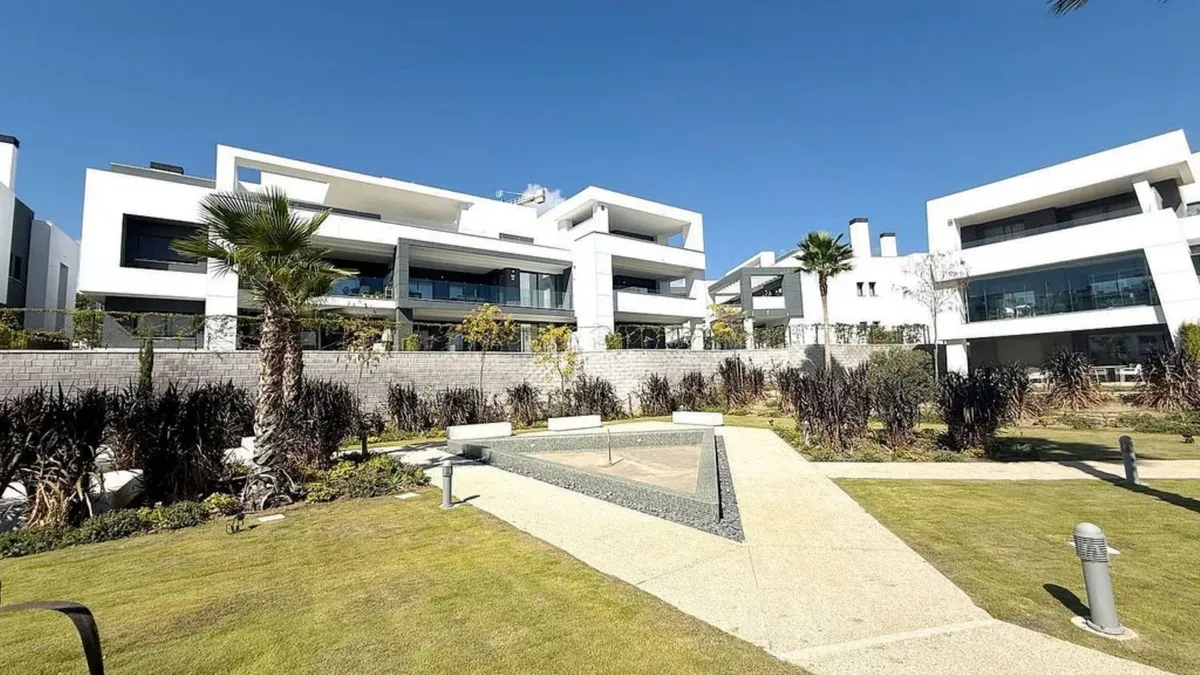 8a85d693-d6bb-4b67-ad40-8ea107636f18