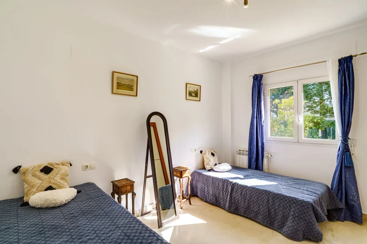 4b135920-5f58-46d2-b17b-341bcbf0480b