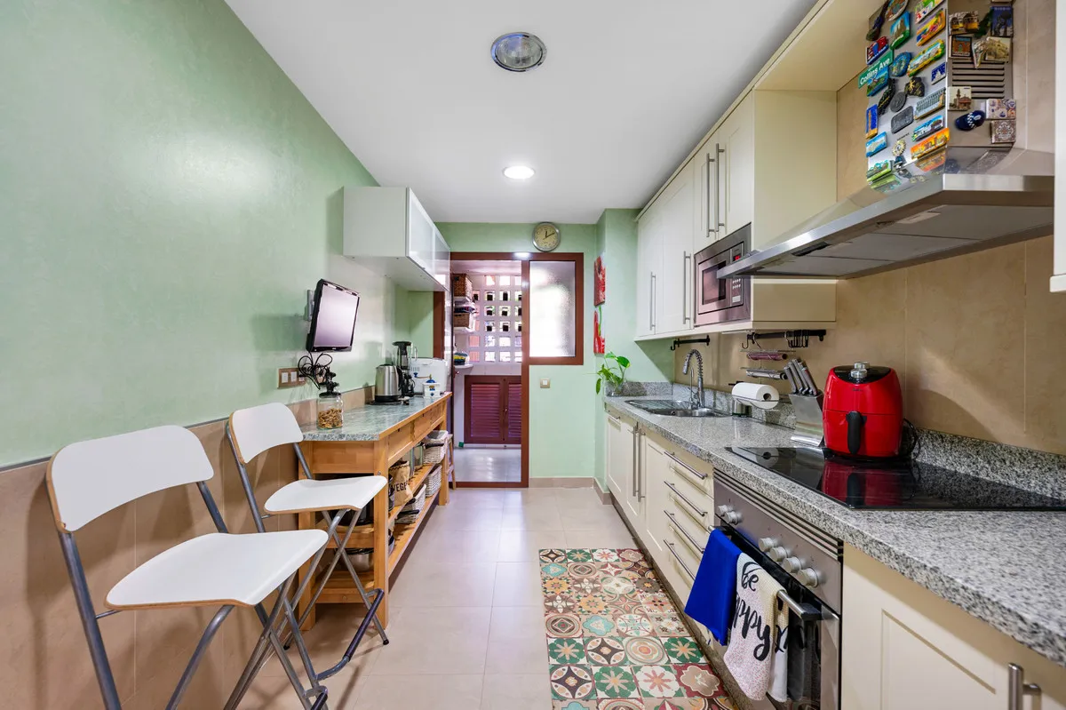 091703ab-0b0b-431d-b178-b39f48e2c842