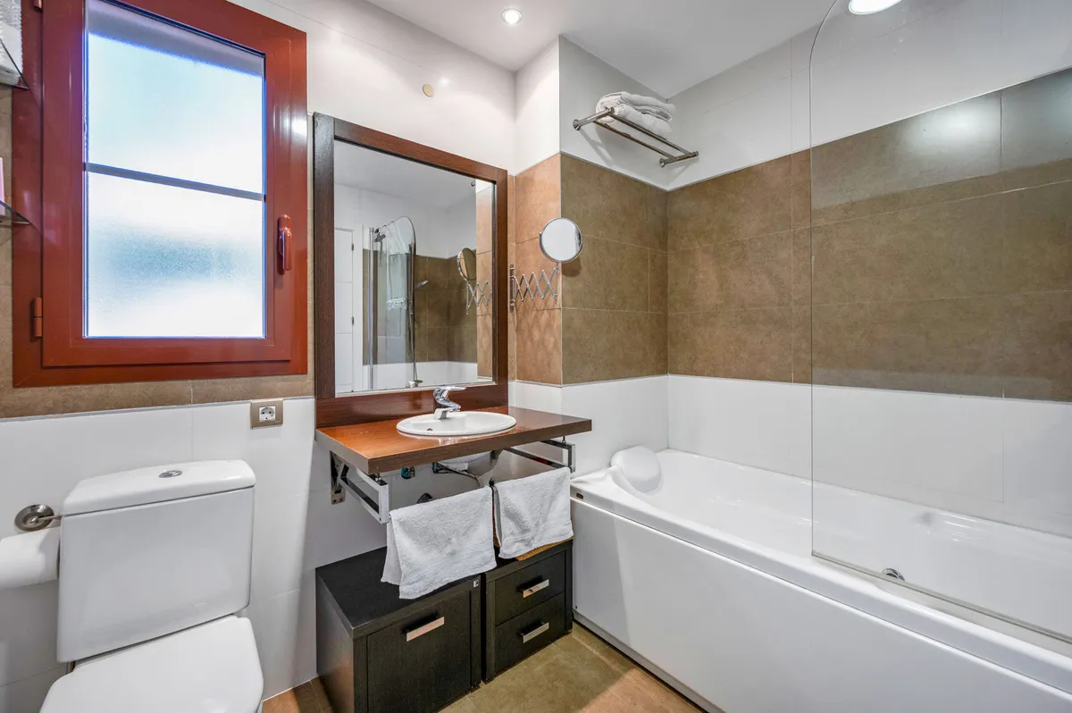 dad27c9b-68b3-4240-b0bb-c428fc755d96