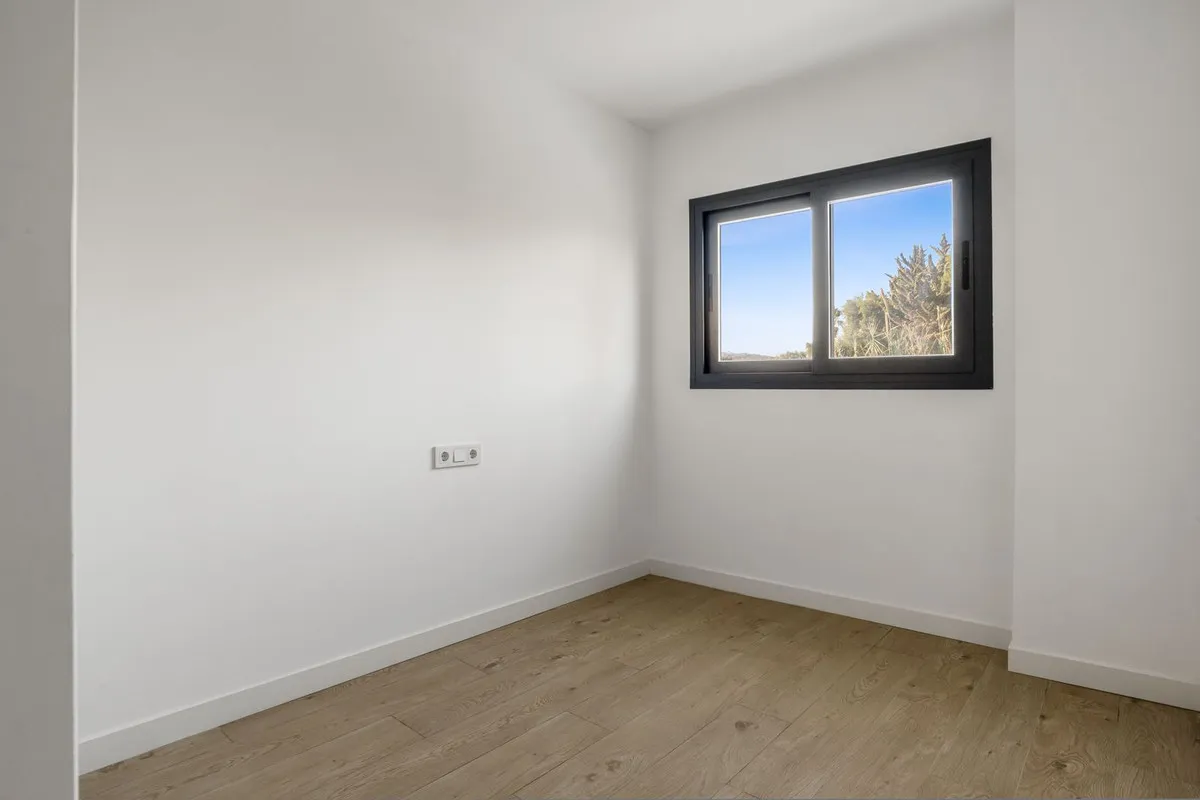 13760aa8-2531-4fef-a718-eb4b6d8001a5