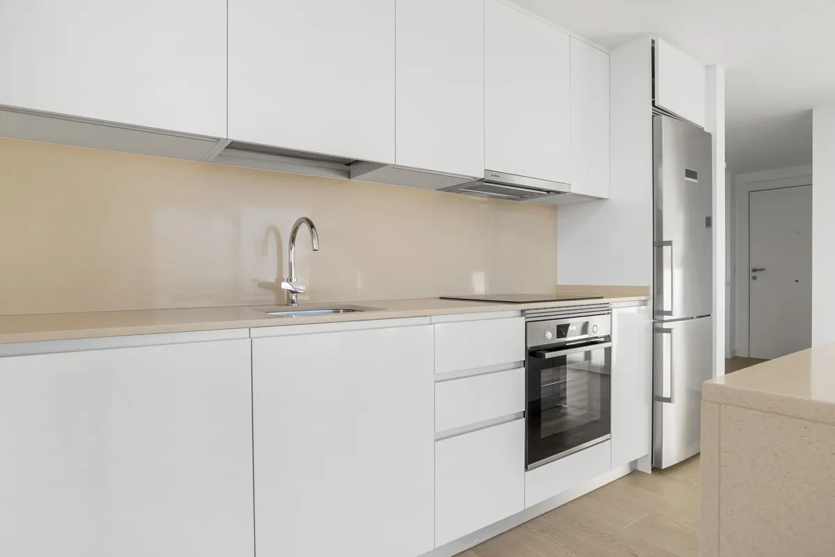 3b018f08-5c90-4aeb-bc59-c551e69cde70