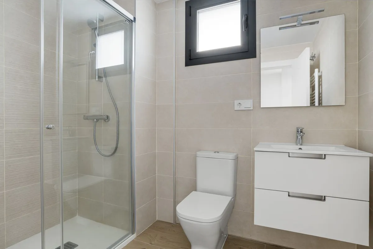 f2ee51d8-acc1-42d9-803a-29fb800a5480