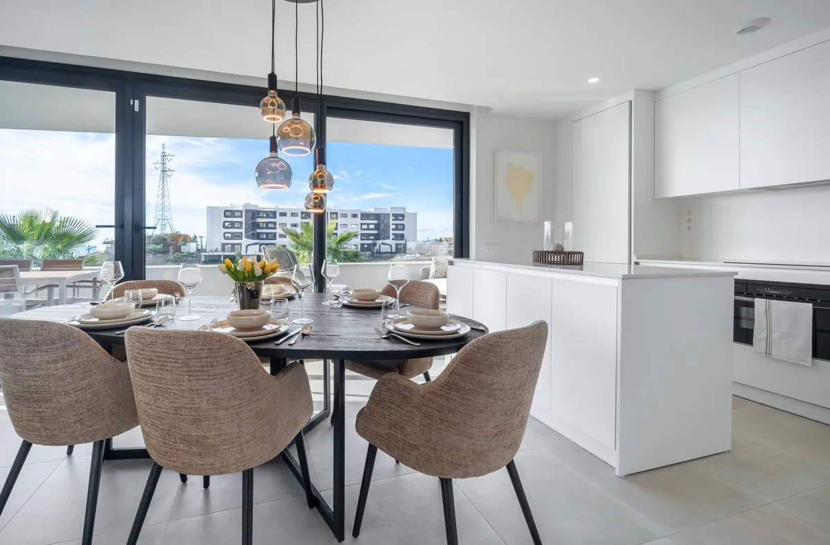 7327e582-3556-4680-a78c-7ac751980a56