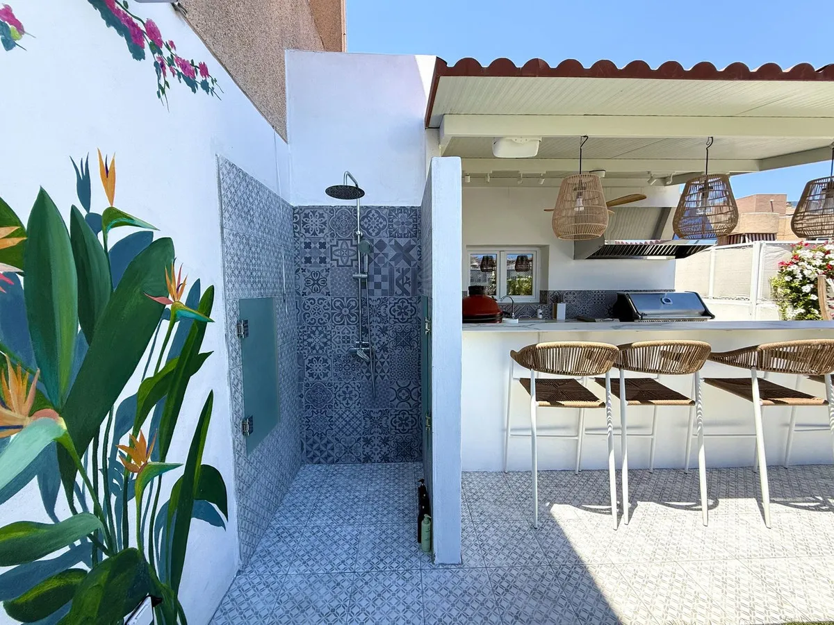 0233e3ce-36c8-4f67-9ef6-04b4ead2a268