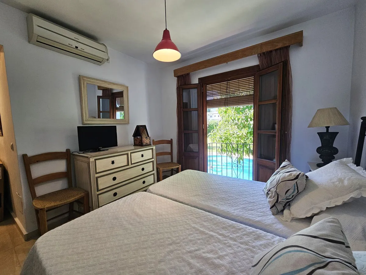 02265486-f84c-4fd4-8b83-b980d98f8fee