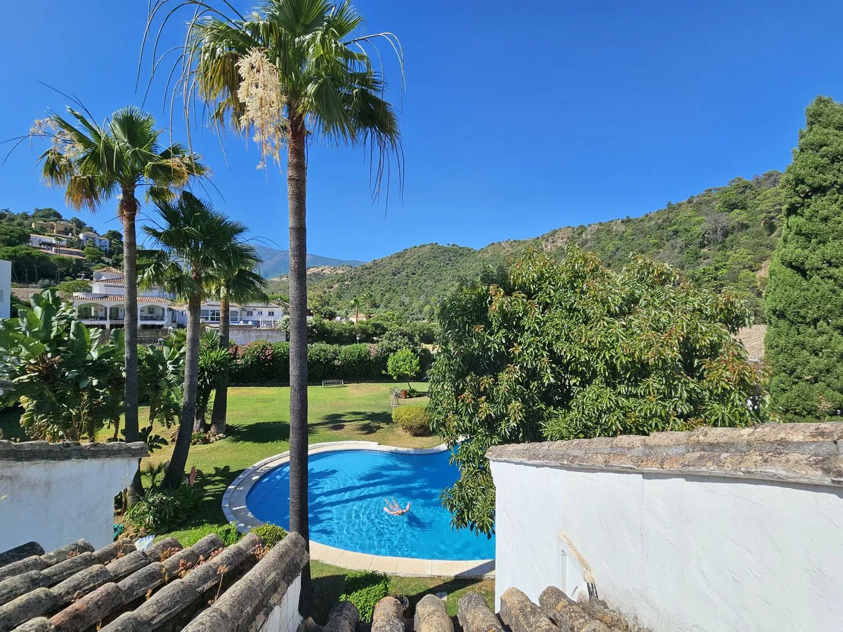 5bd3793c-6557-4ff5-a5af-0b61f1314aee