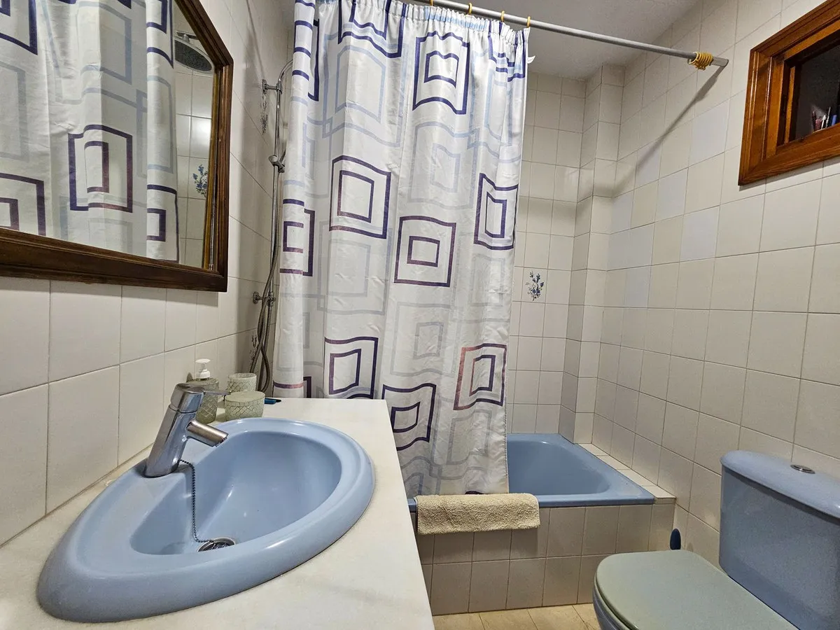 de546c13-feb1-4fe8-b121-1ef0cc9f6b65