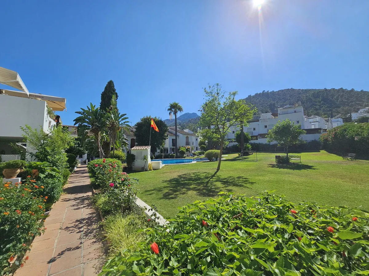 fa8a8023-d6b2-4c49-8ae9-f38e68f8f19b