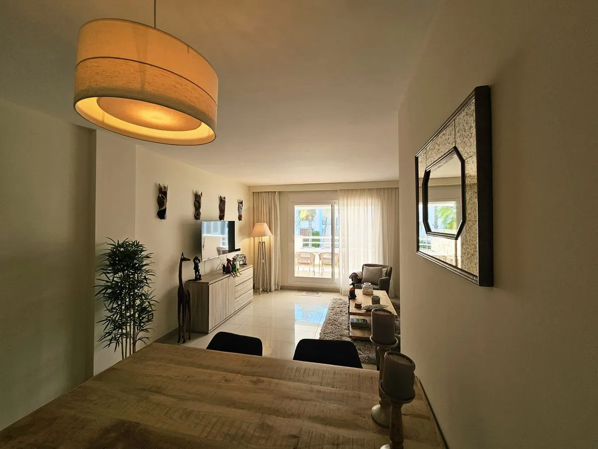 7dfd405b-ebc2-407f-9ad1-e18b3374660d