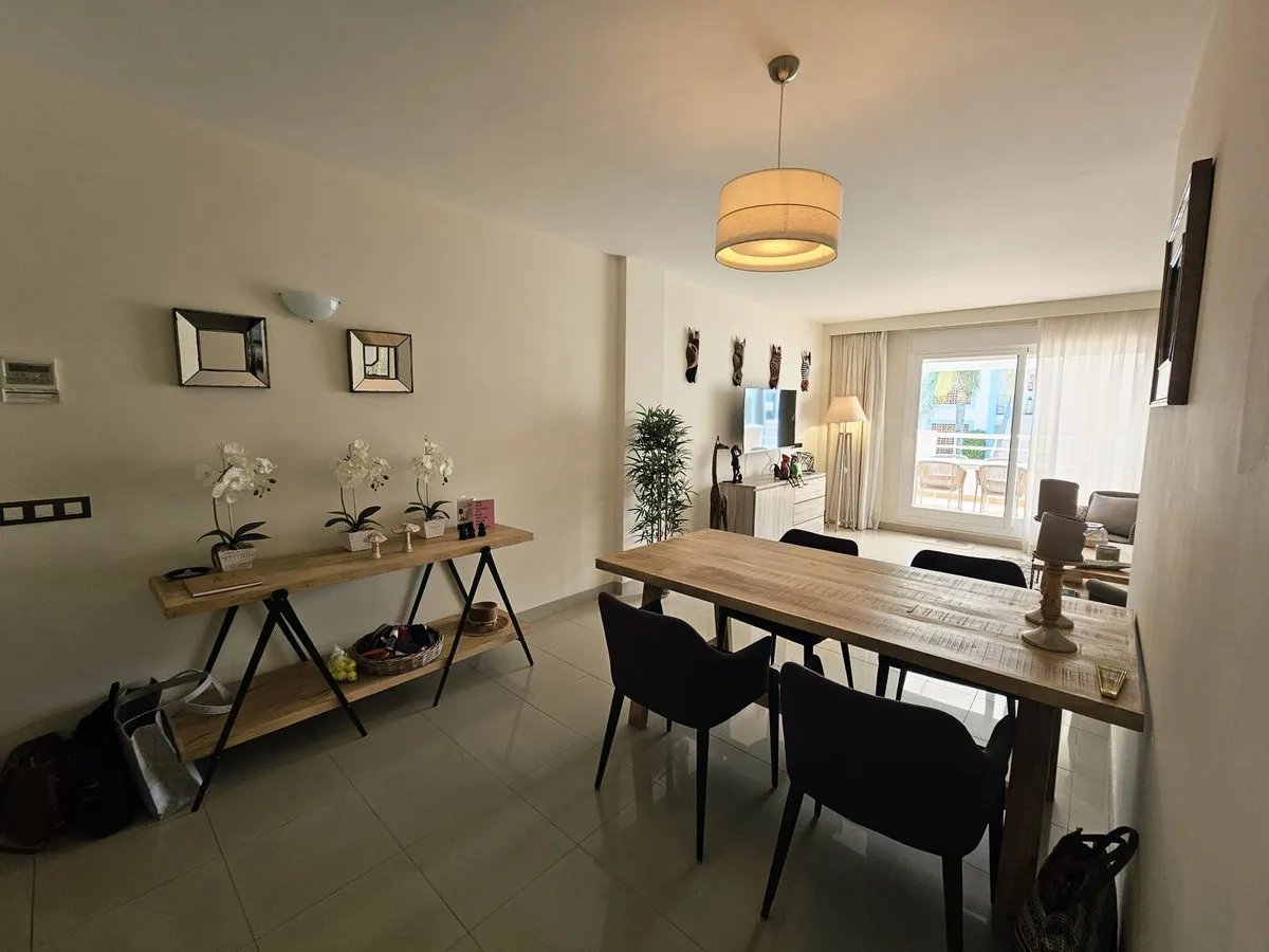 8c932713-26c4-4204-9e35-5b44faab136c