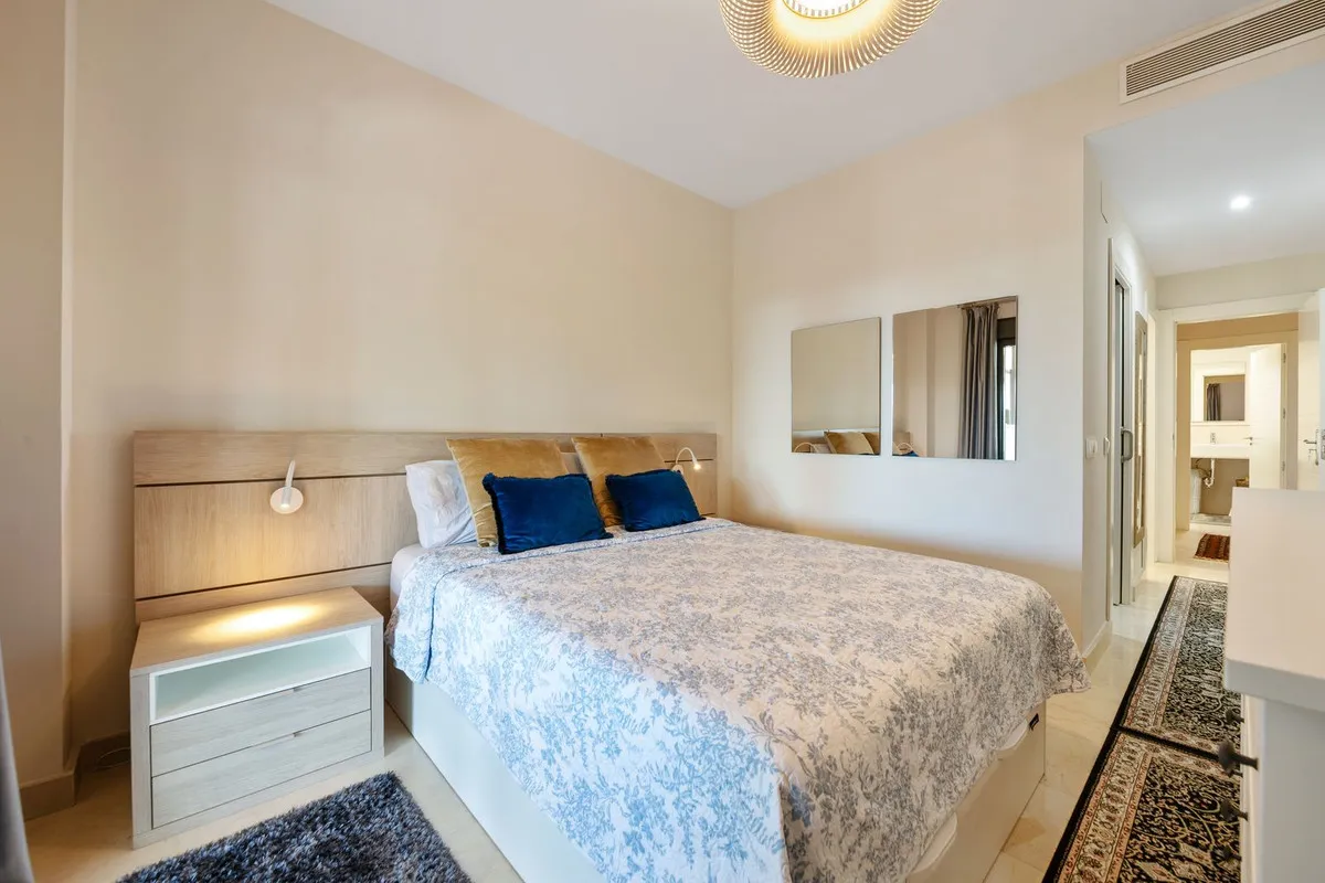 225ca6bd-63dc-4c1b-b99e-7a8eb371630a