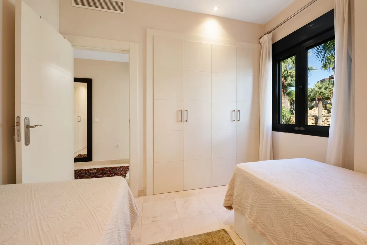 3fa2681b-4c33-4e17-a8ac-a44f076dafea