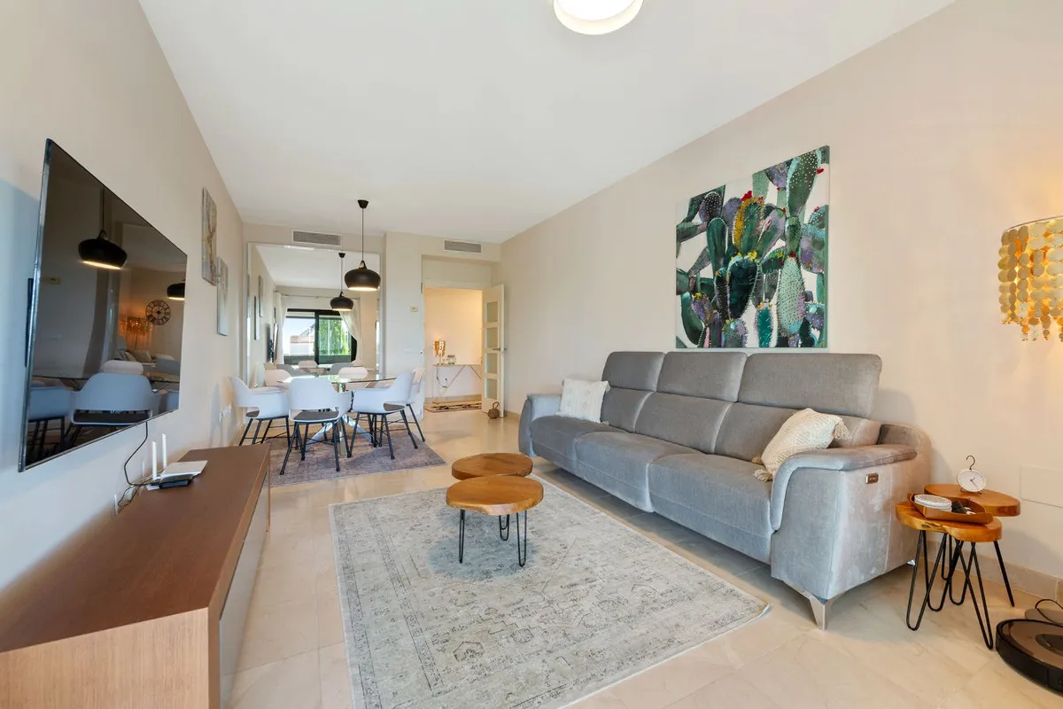 677eac9e-903f-4570-a1f8-ade11c5b1c32