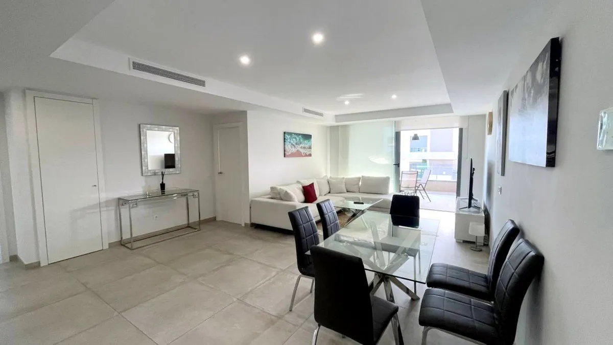 c83bfde0-5534-4be1-b795-58f6d5e52c77