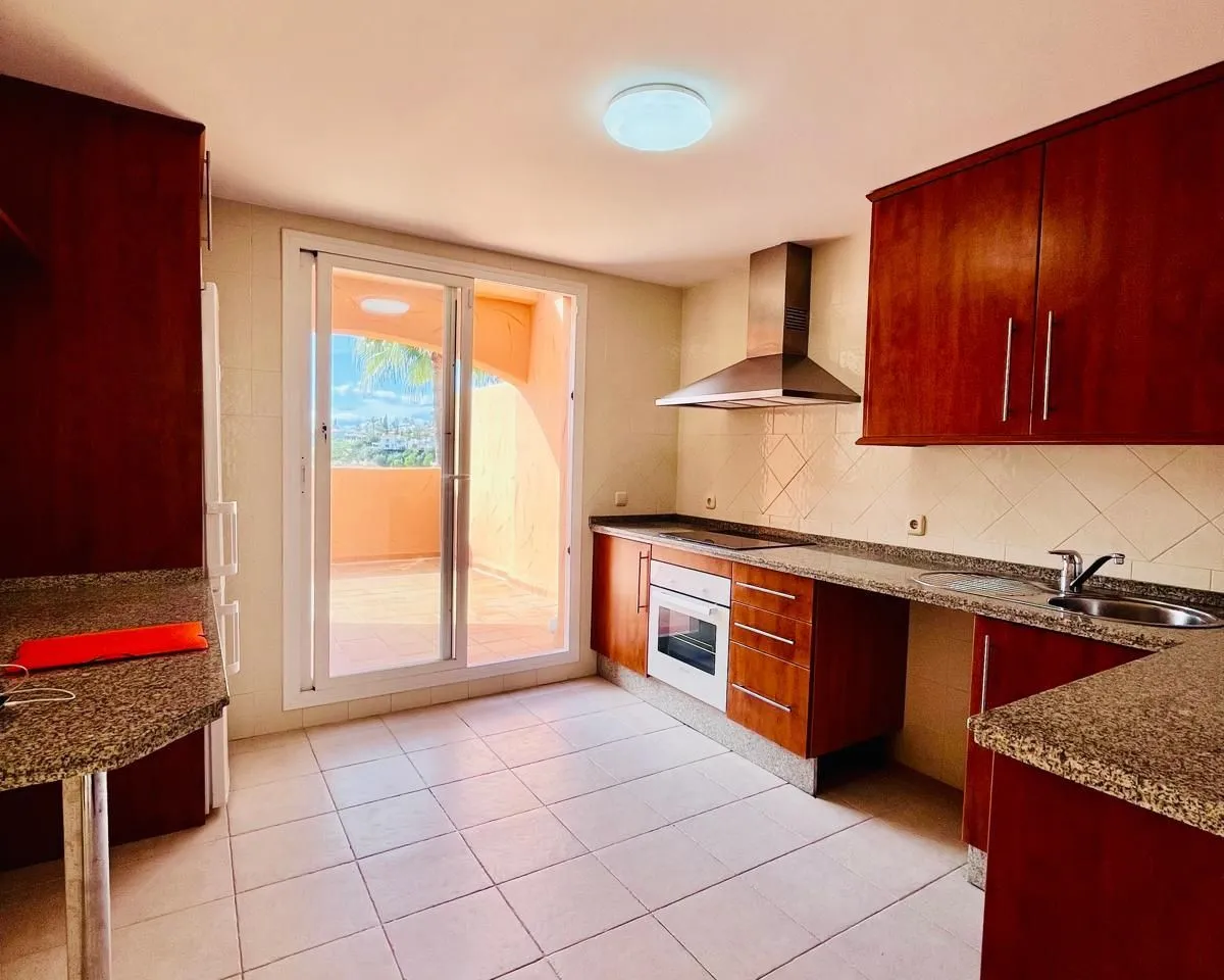 8ad75b7a-c943-4b23-8f78-02560b8ebdfb