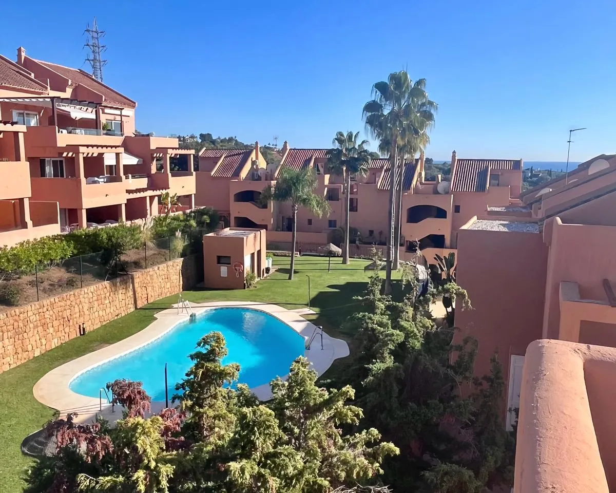 fd0c9560-29b9-4fd9-84eb-c69a89883e86