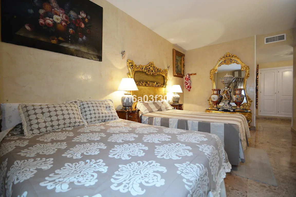 95bb3032-467b-46cd-9348-8808d6f8ddac