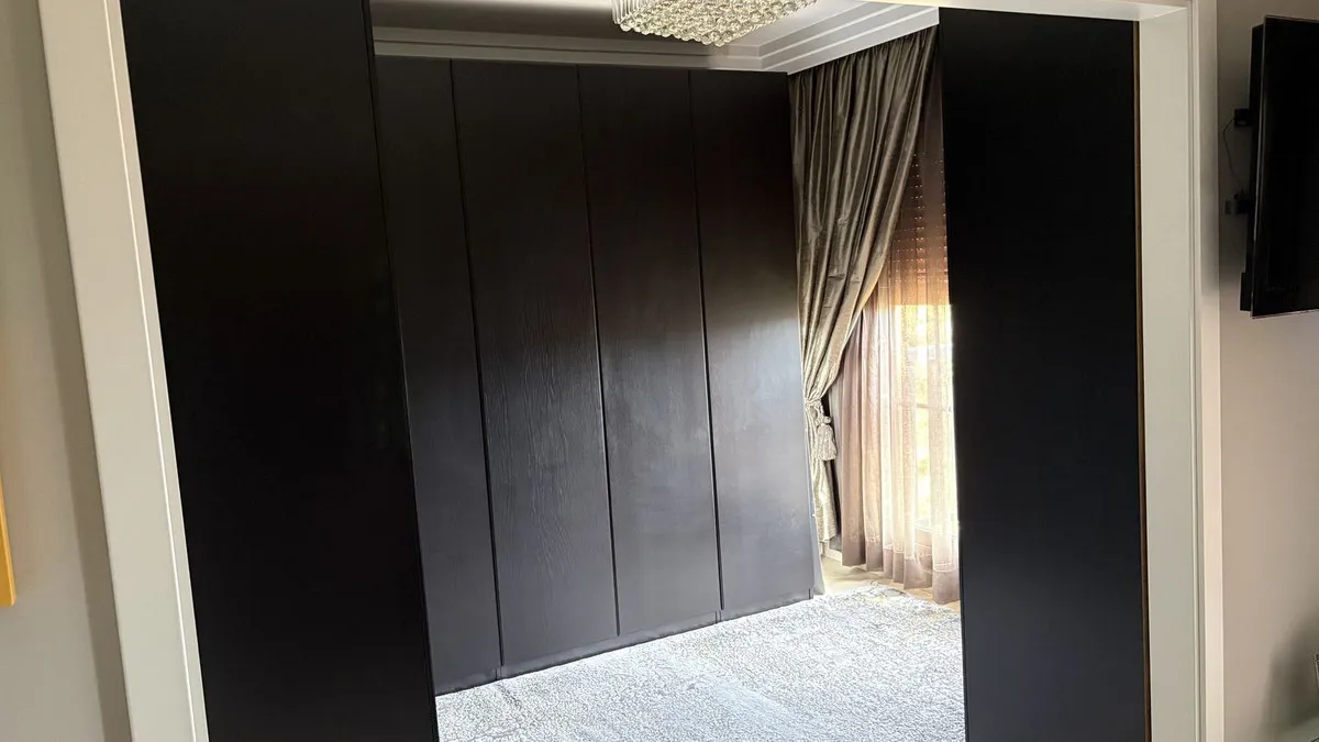 f8298142-052e-43bf-8bc6-703f80cf9545